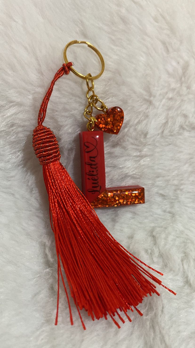 Chaveiro Letra com Tassel